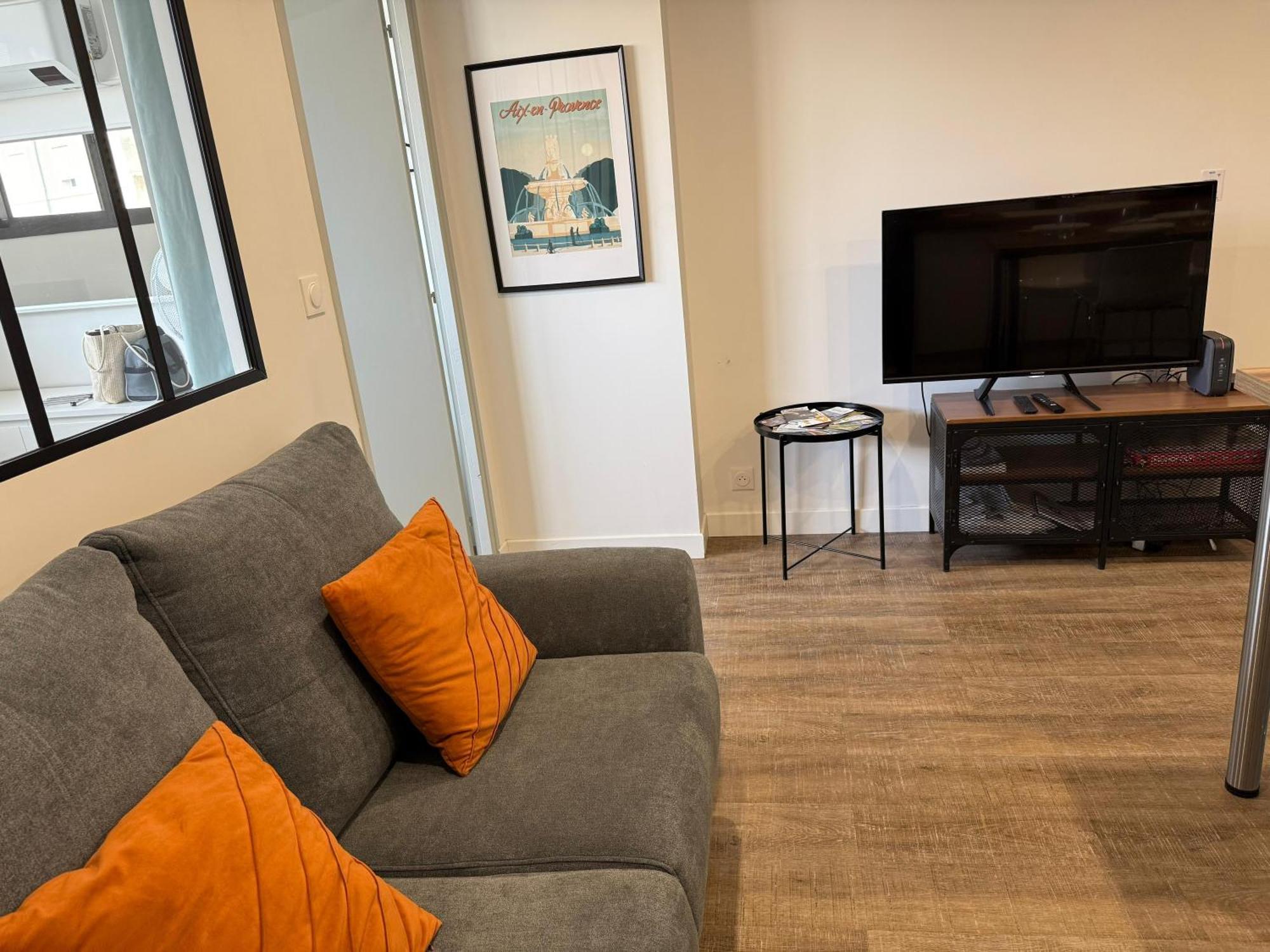 L'Amandier - Joli Appartement T3 Neuf Centre Ville A 2 Pas De La Rotonde Mirabeau Et Des Allees Provencales Αιξ-αν-Προβάνς Εξωτερικό φωτογραφία